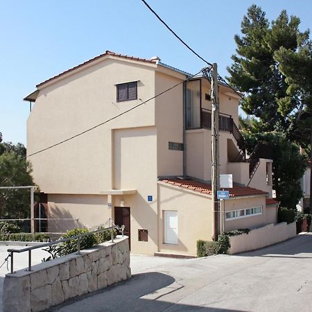 Apartments By The Sea Nemira, Omis - 5884 Tice Kültér fotó