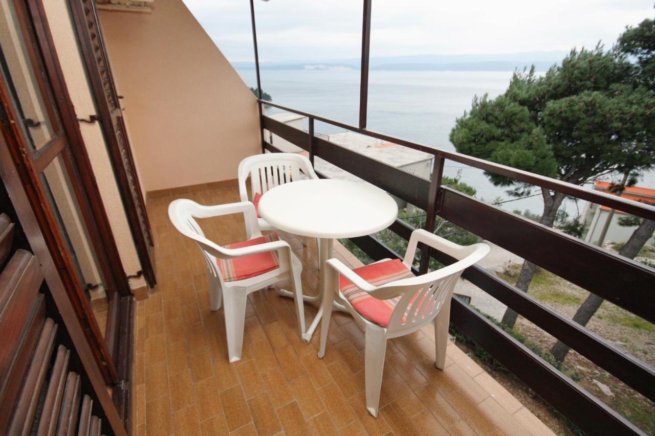 Apartments By The Sea Nemira, Omis - 5884 Tice Kültér fotó